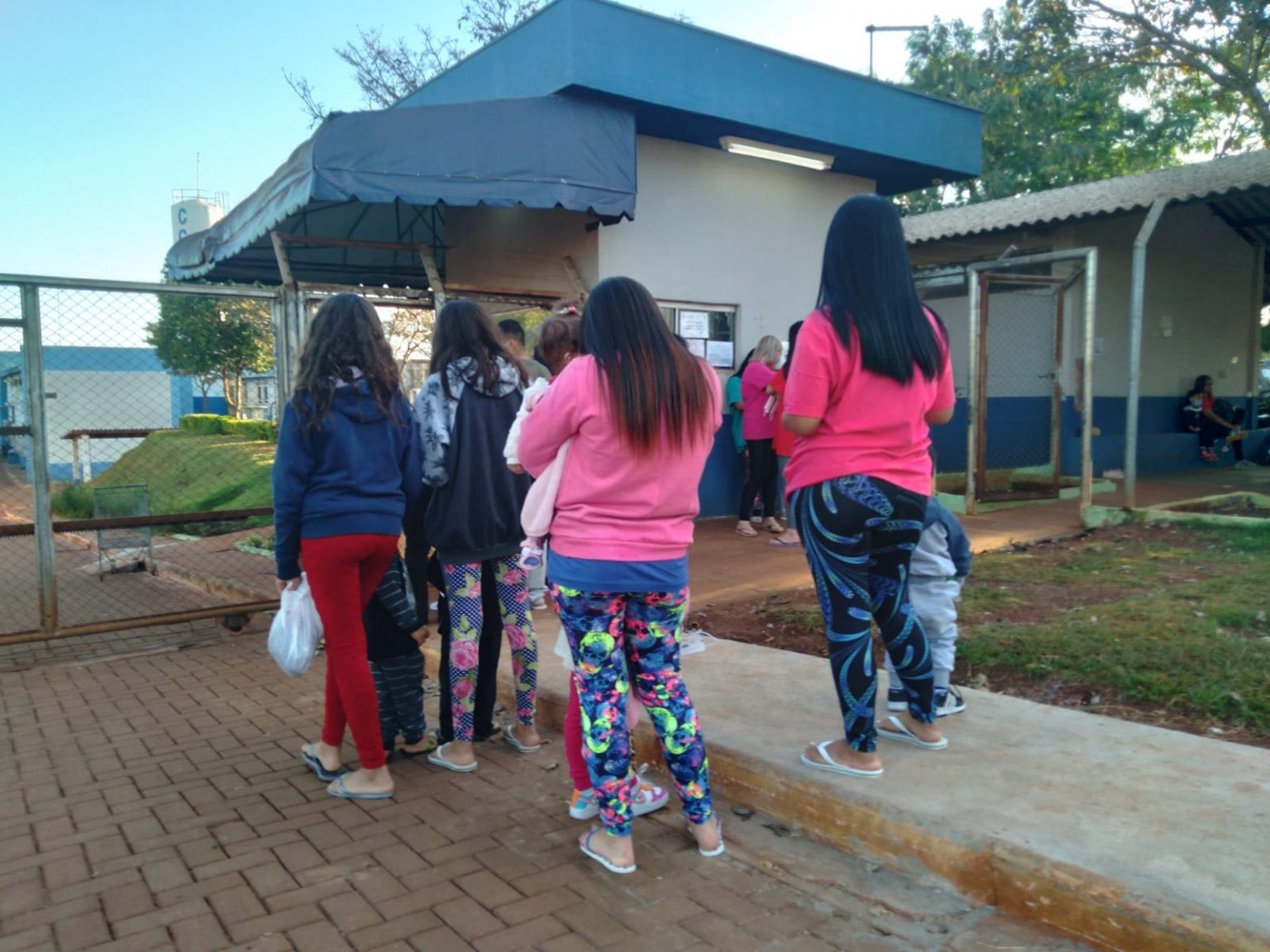 Mulheres dos detentos no dia em dia de visita | Foto: GMC Online