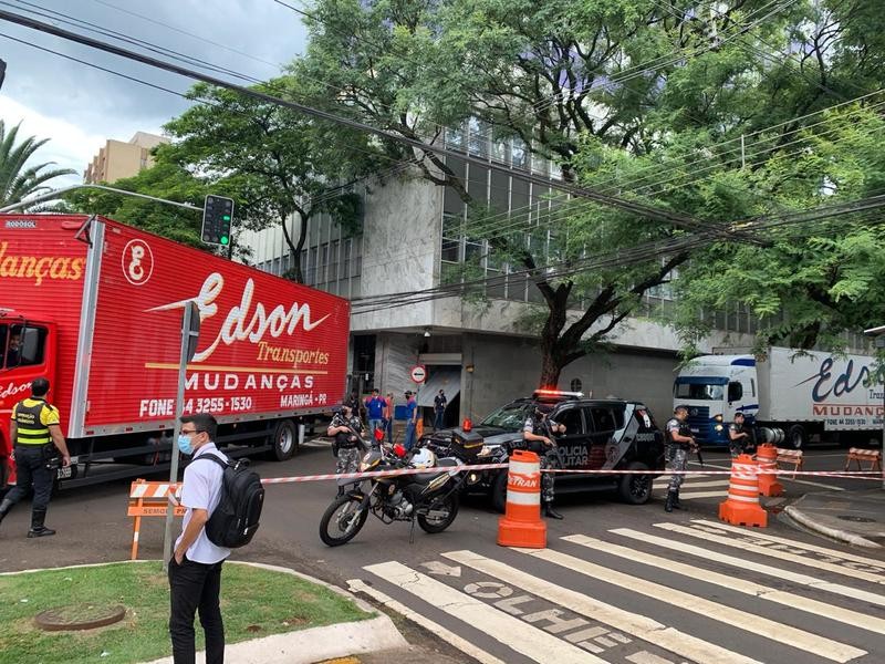 Grande operação é realizada em Maringá para o transporte de valores – Foto: Fábio Guillen/GMC Online