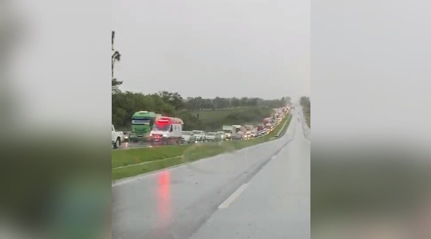 Foto enviada por ouvinte da CBN Maringá