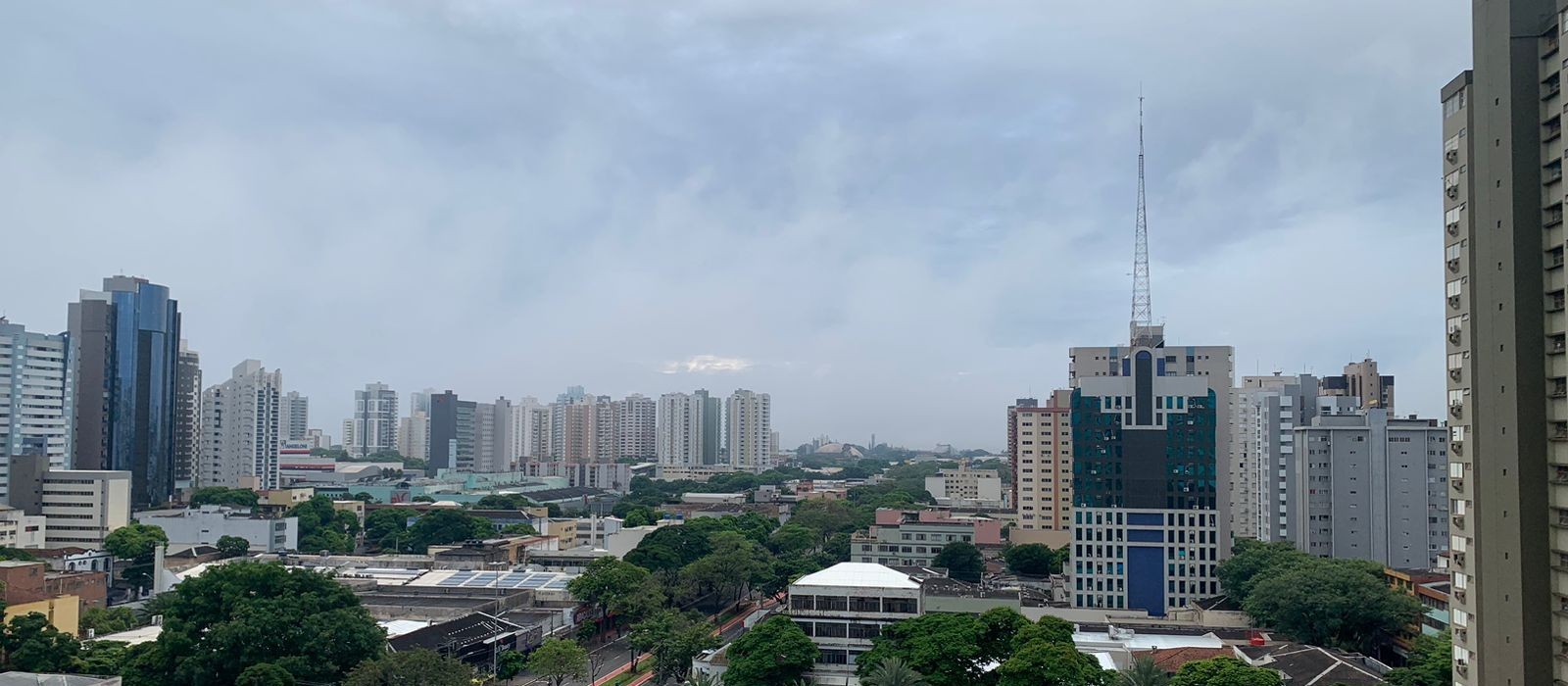 Terça-feira (21) de Carnaval começa com previsão de chuva em Maringá 