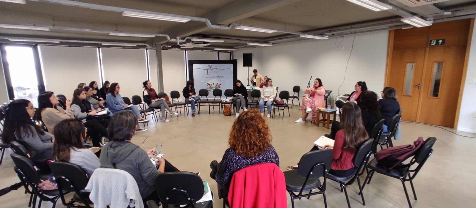 Começa a Festa Literária Internacional de Maringá