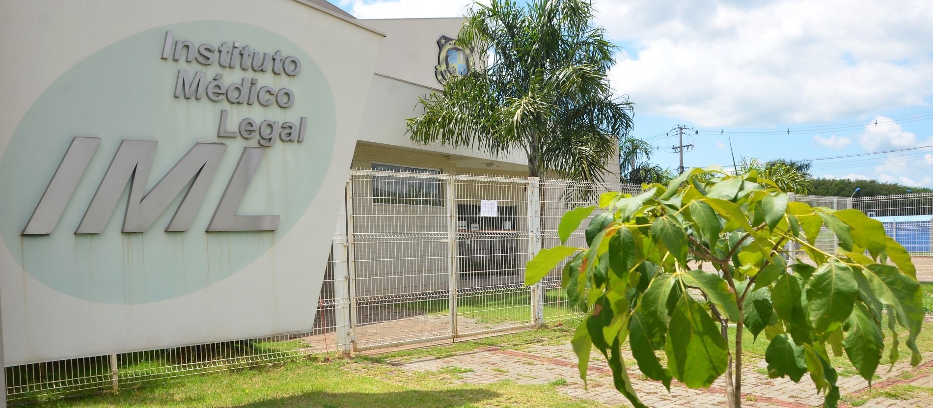 Jovem é encontrado morto ao lado de carro no Jardim Eco Valley