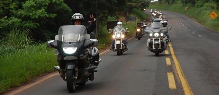 Paixão pela vida sob duas rodas e o sentimento de liberdade na estrada