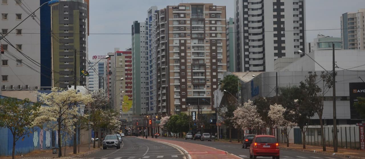 Semana começa com tempo nublado e possibilidade de chuva em Maringá