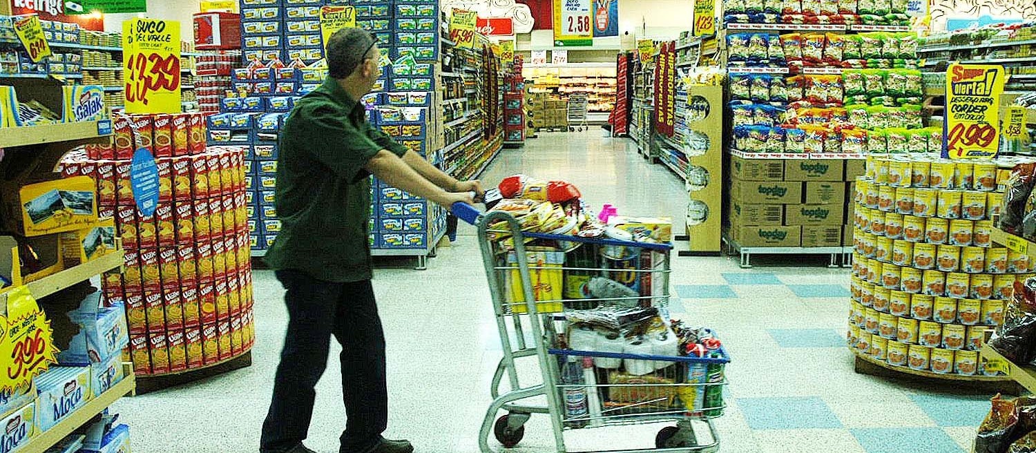 Audiência pública debate abertura de supermercados aos domingos