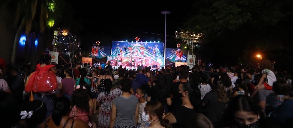 Chegada do Papai Noel nesta quinta-feira (2) será na Avenida Gastão Vidigal