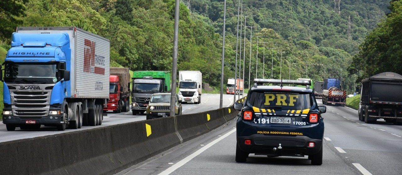 Nas estradas federais da região de Maringá foram cinco acidentes