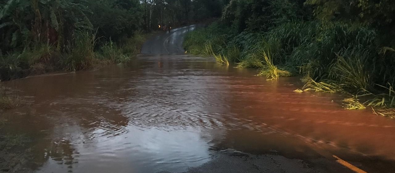 Por conta da chuva, PR-650 fica interditada