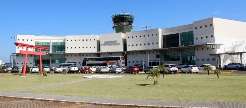 Ouvintes relatam queda de energia no aeroporto de Maringá