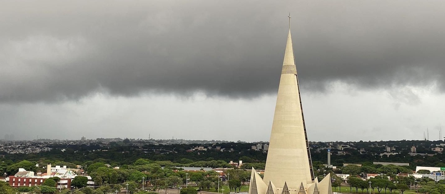 Com chegada de frente fria, chuva e frio marcam o ‘retorno’ do inverno ao Paraná