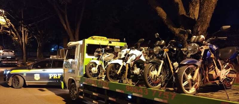 PRF apreende 37 motos e aplica 137 multas na Av. Colombo, em Maringá