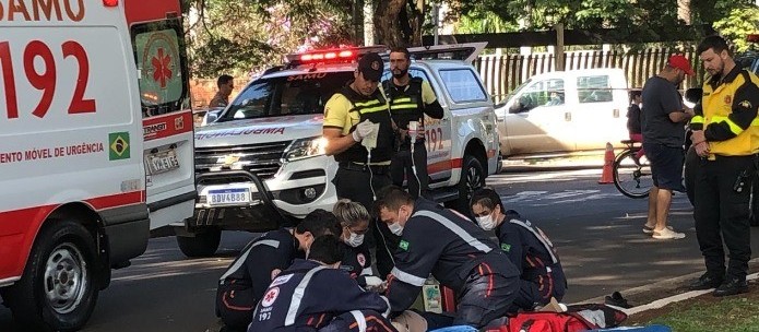 Mulher morre após ser atropelada na Avenida Tuiuti, em Maringá