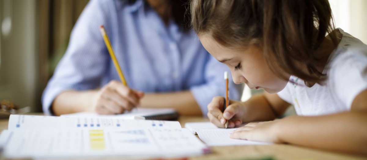 Planejamento é a melhor estratégia para lidar com os filhos estudando em casa