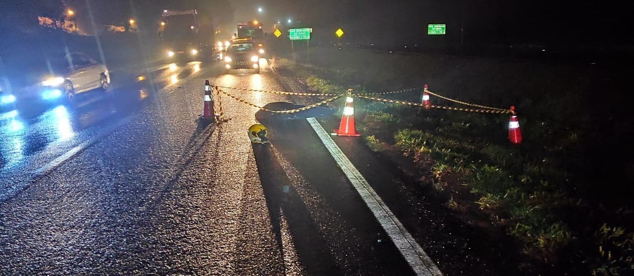 Acidente entre carro e moto deixa um morto