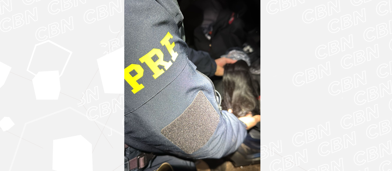 PRF apreende R$ 800 mil em cabelo humano na PR-486 em Perobal