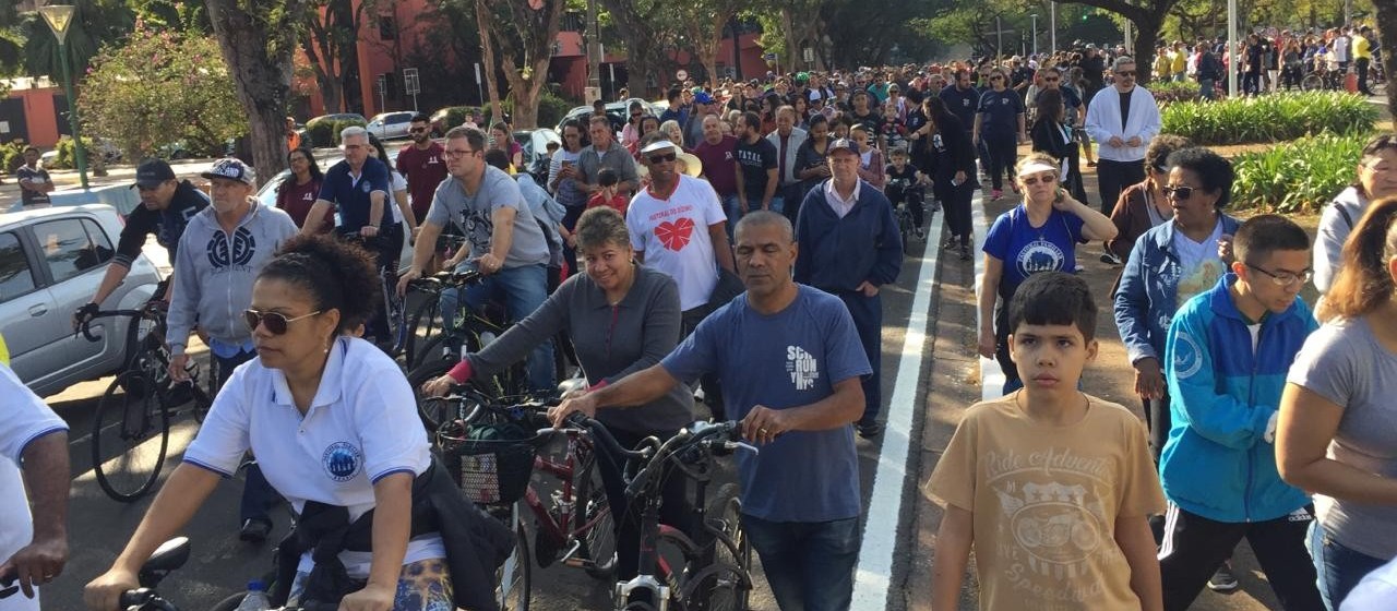 Passeio ciclístico e caminhada marcam o dia da padroeira de Maringá