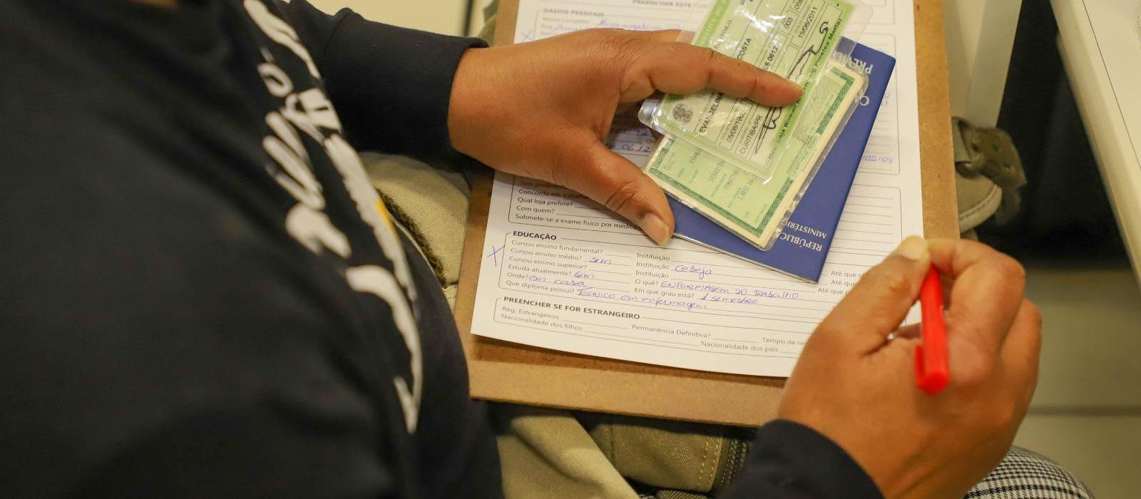 Confira as vagas abertas na Agência do Trabalhador nesta segunda (15)
