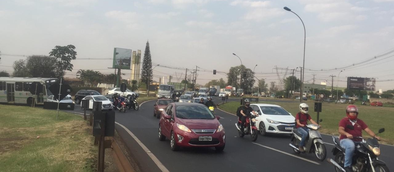 Técnicos decidem o que fazer para evitar congestionamentos