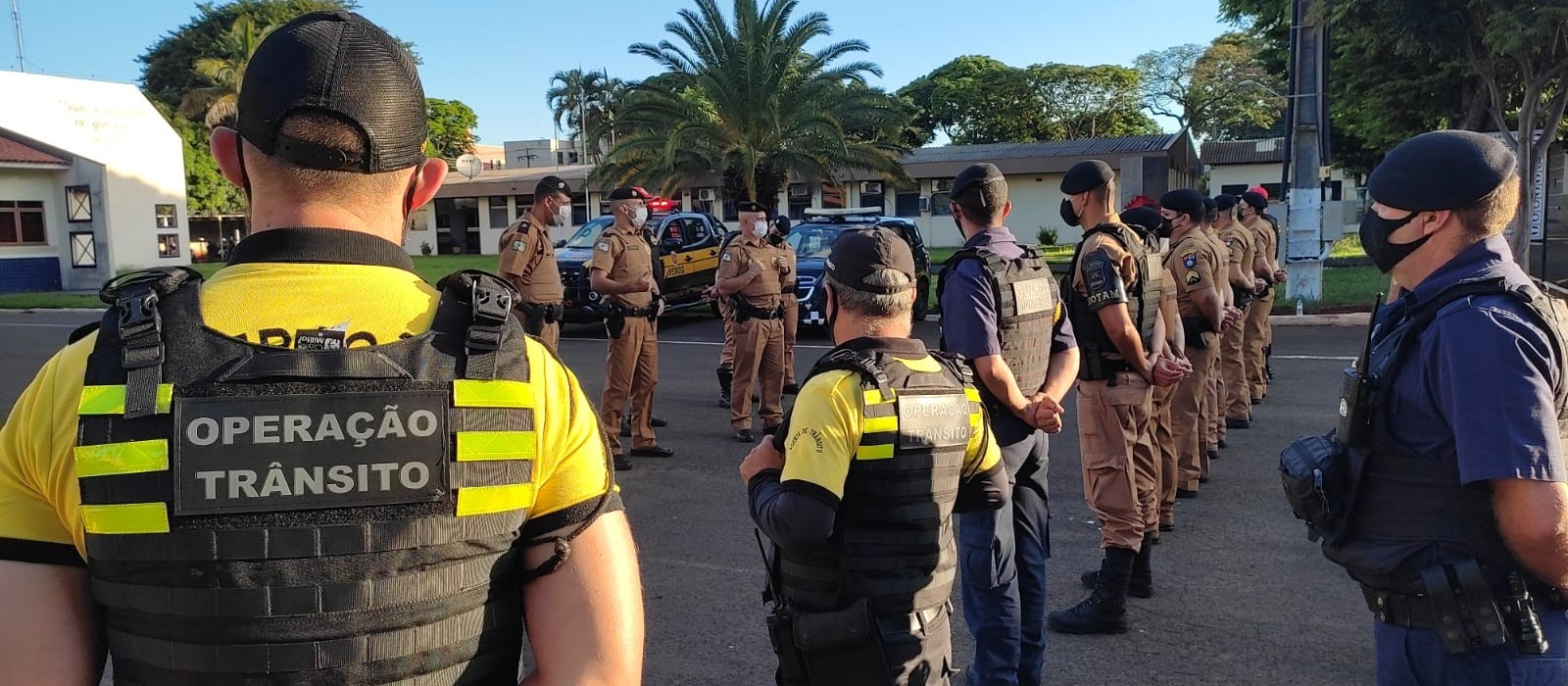 Operação apreende três veículos em blitz em Maringá