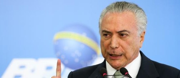 Gilson Aguiar comenta a permanência de Michel Temer no poder