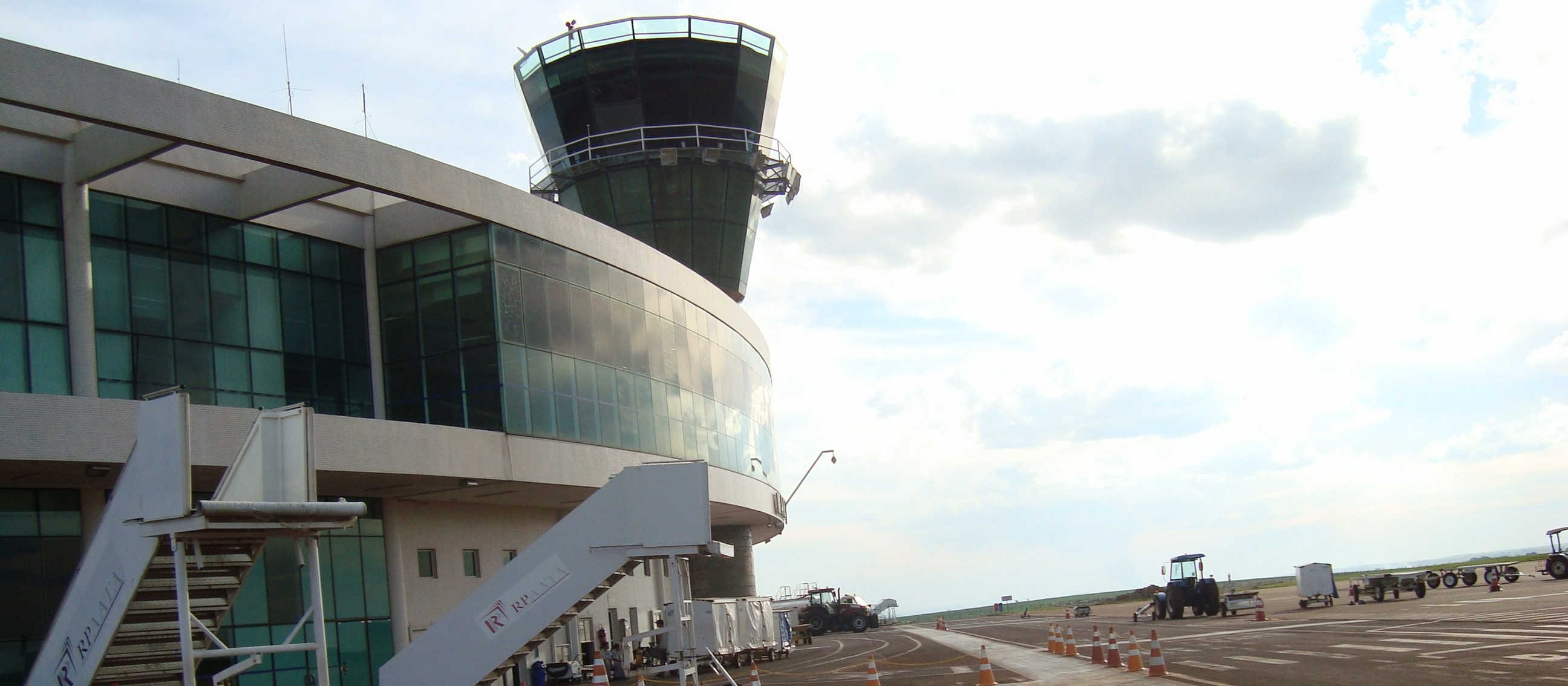 Movimento neste feriado deve subir 70% na rodoviária de Maringá e 6% no aeroporto