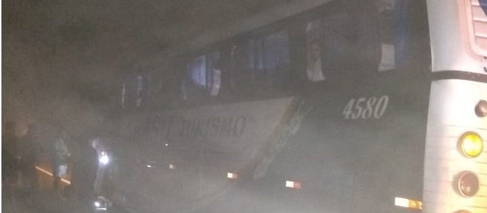 Ônibus de sacoleiros é assaltado na PR-317