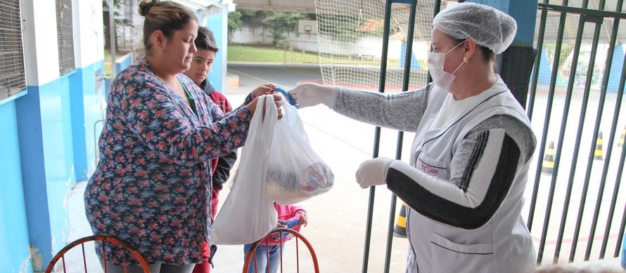 Mães de alunos da rede estadual querem informação sobre o kit merenda