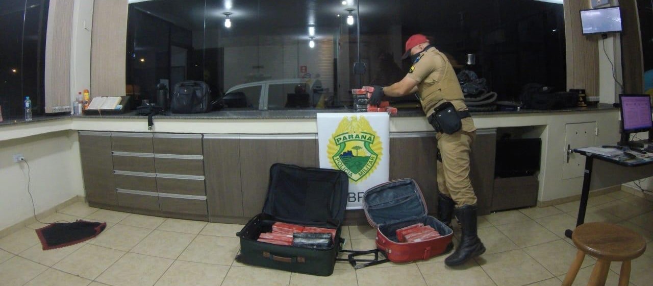 PRE apreende 36 kg de maconha transportada em ônibus de linha