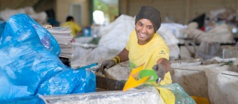 Empresa cria projeto que desenvolve a coleta de materiais recicláveis