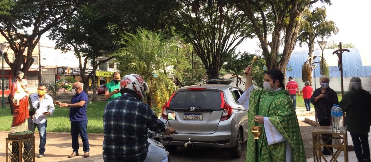 Mesmo na pandemia, motoristas recebem benção de padroeiro