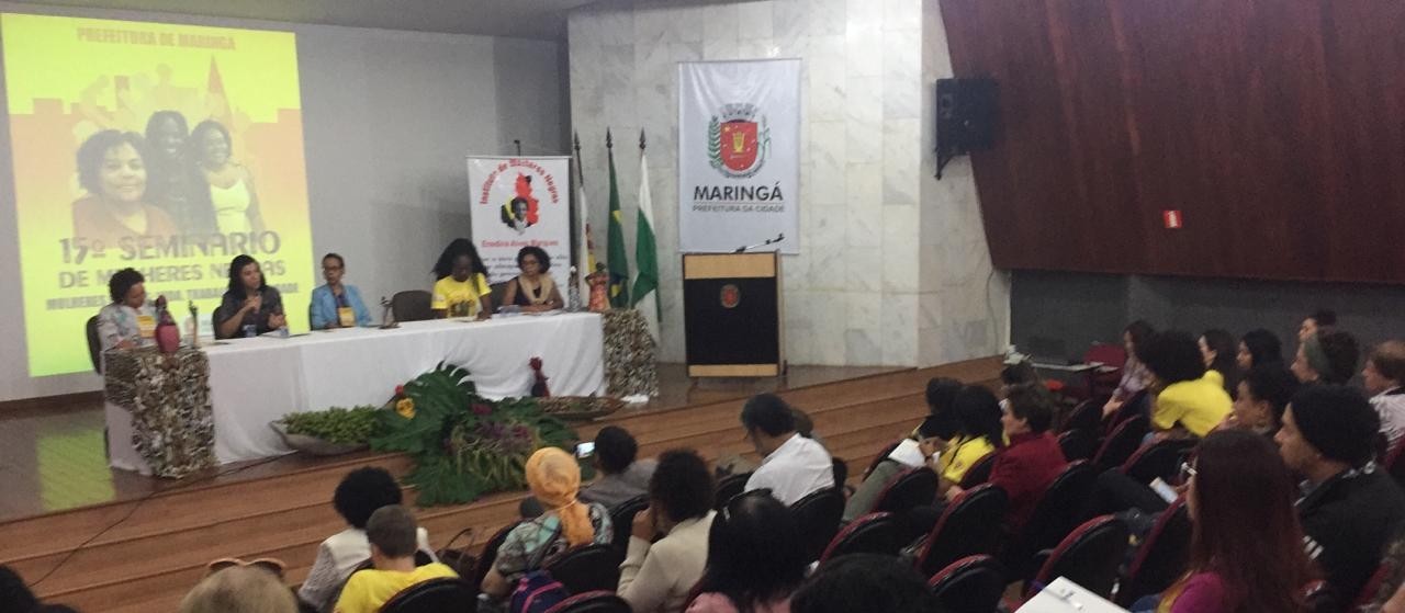 Seminário de Mulheres Negras discute a mulher negra na política