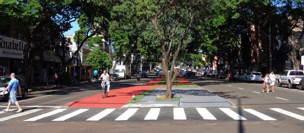 Ciclovia é lugar de bicicleta