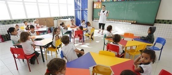 Compra de 135 vagas em escolas privadas entra na fase final