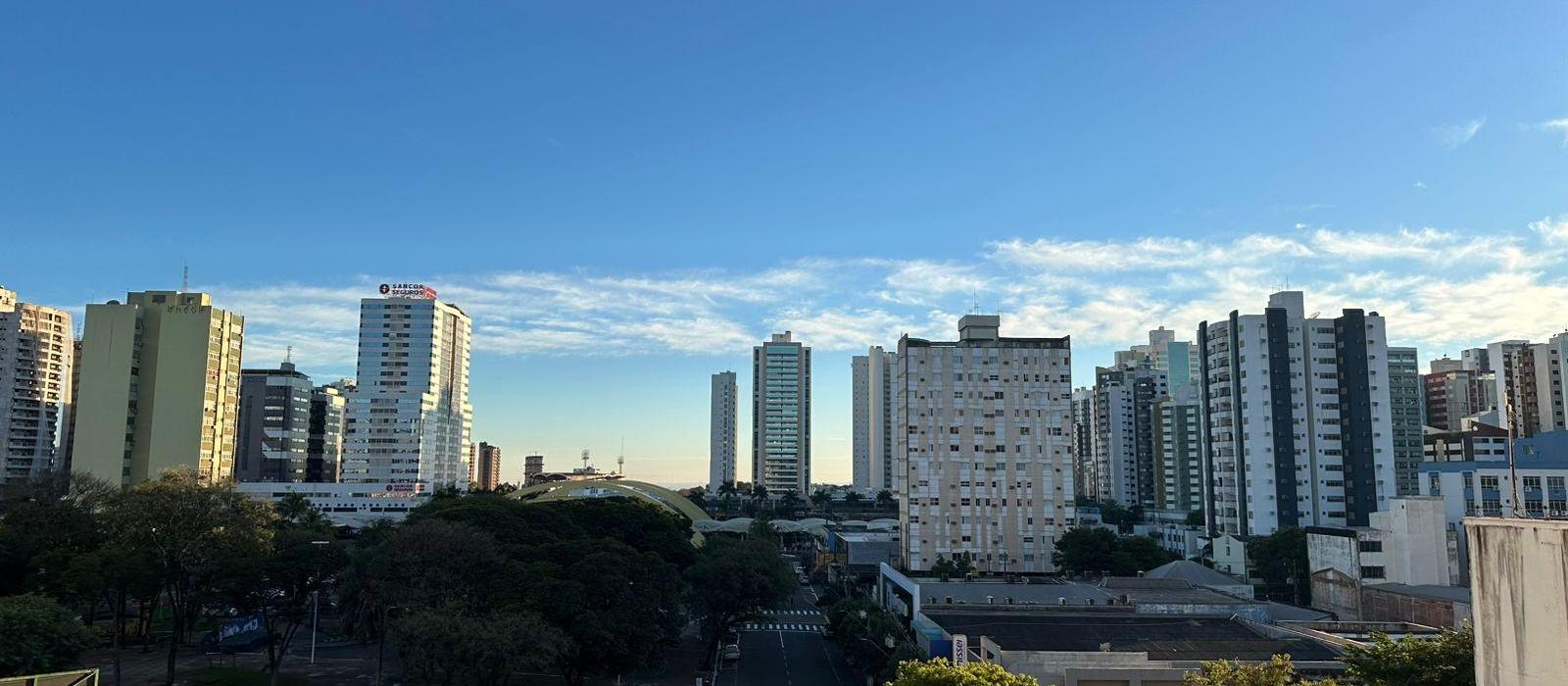 Temperaturas caem em Maringá, mas tempo segue firme nesta sexta (18) e no semana