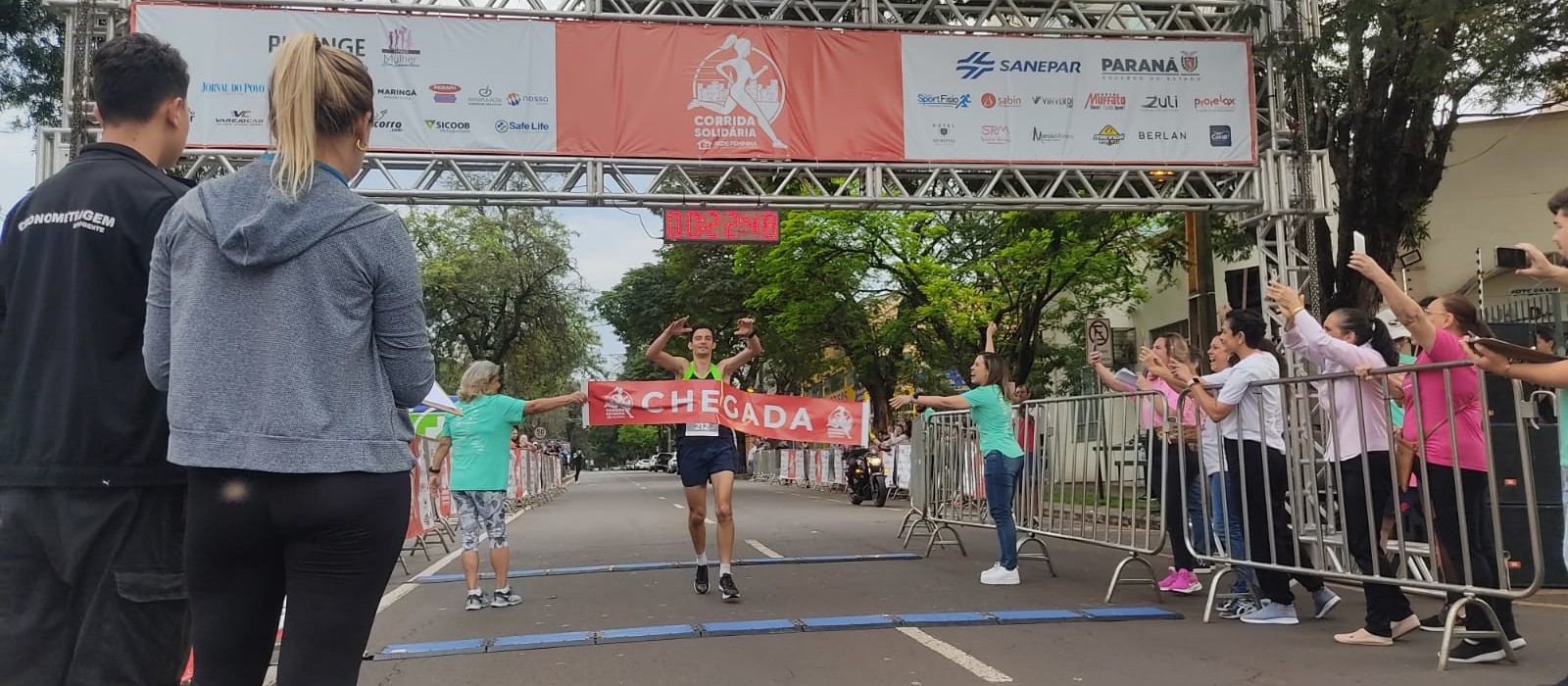 Domingo foi de corrida solidária da Rede Feminina de Combate ao Câncer, em Maringá