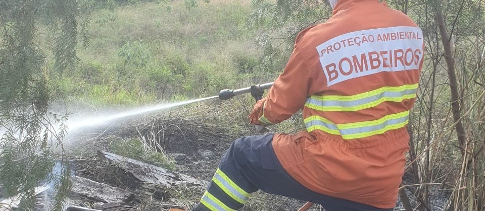 Bombeiros alertam para risco de incêndios ambientais