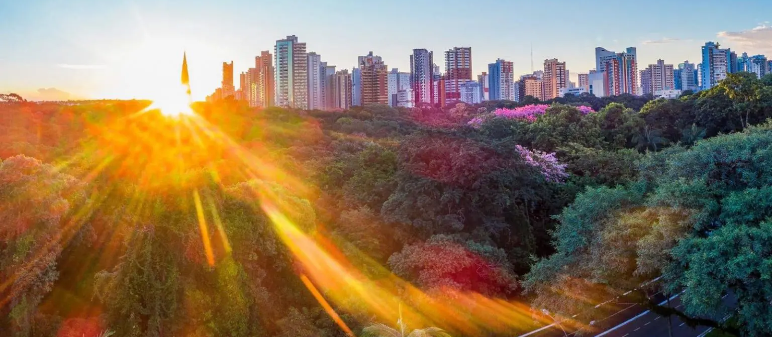 Com sol e tempo seco, temperatura em Maringá pode chegar aos 37°C nesta terça-feira (7)