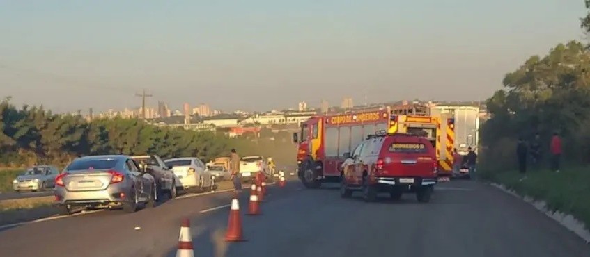 Homem morre e outro é socorrido em estado grave após acidente em Maringá