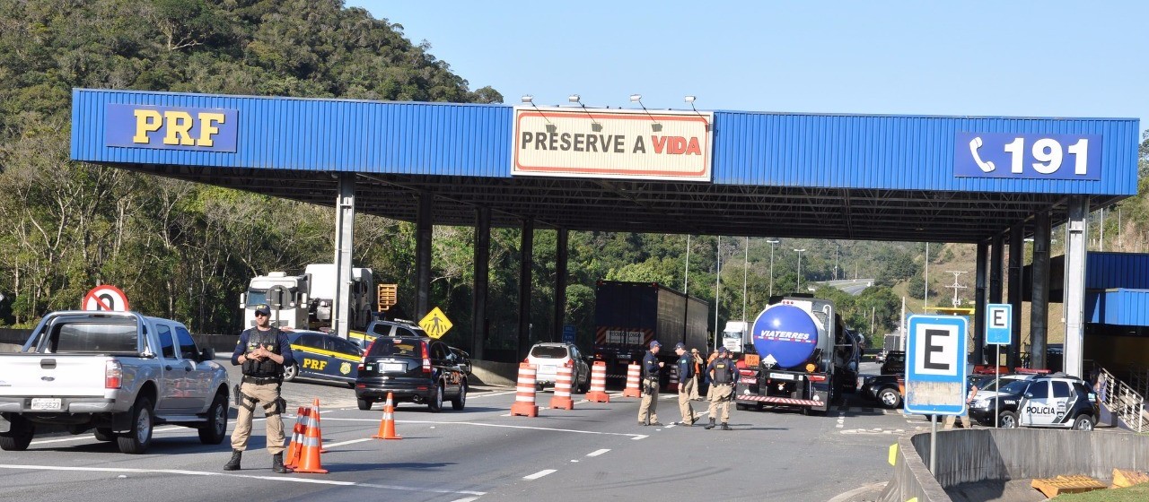 11 pessoas morreram nas estradas federais do Paraná