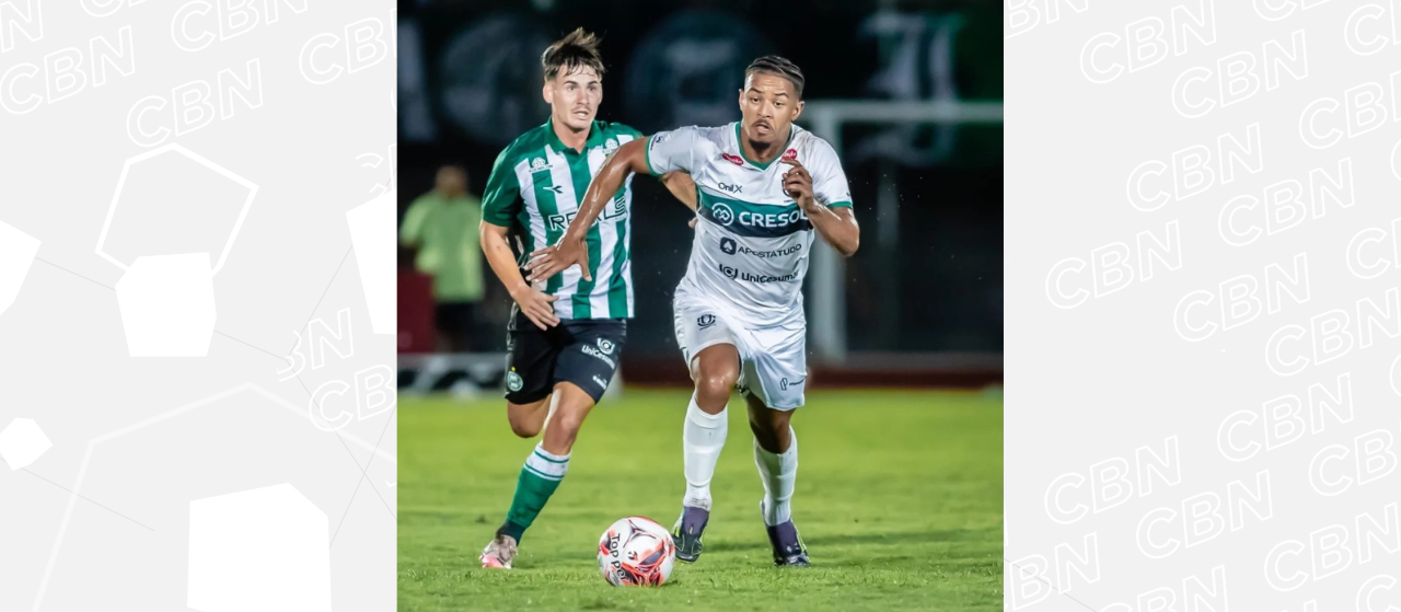 Maringá FC pressiona, mas erro na defesa garante vitória do Coritiba