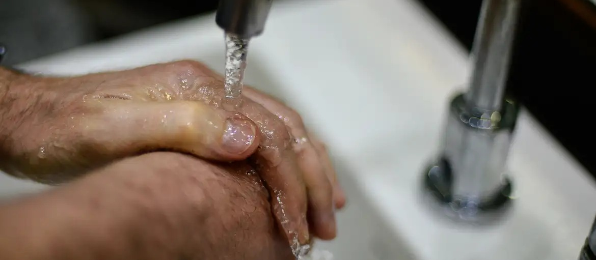 Confira bairros afetados por rompimento de adutora da Sanepar