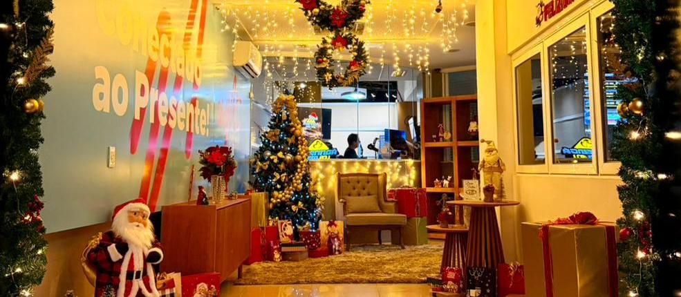 Grupo Maringá de Comunicação lança ação com decoração especial, prêmios e Papai Noel