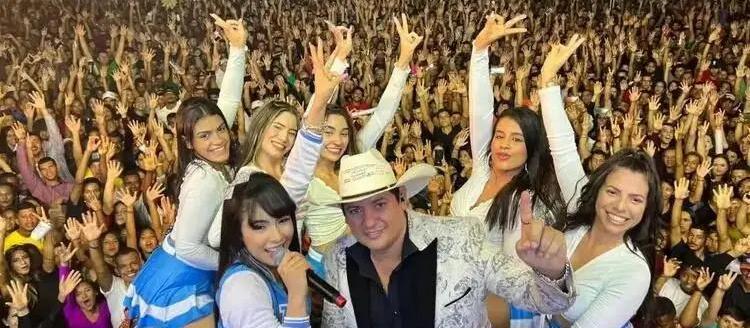 Bonde do Forró se apresenta neste sábado, no Carnaval de Maringá