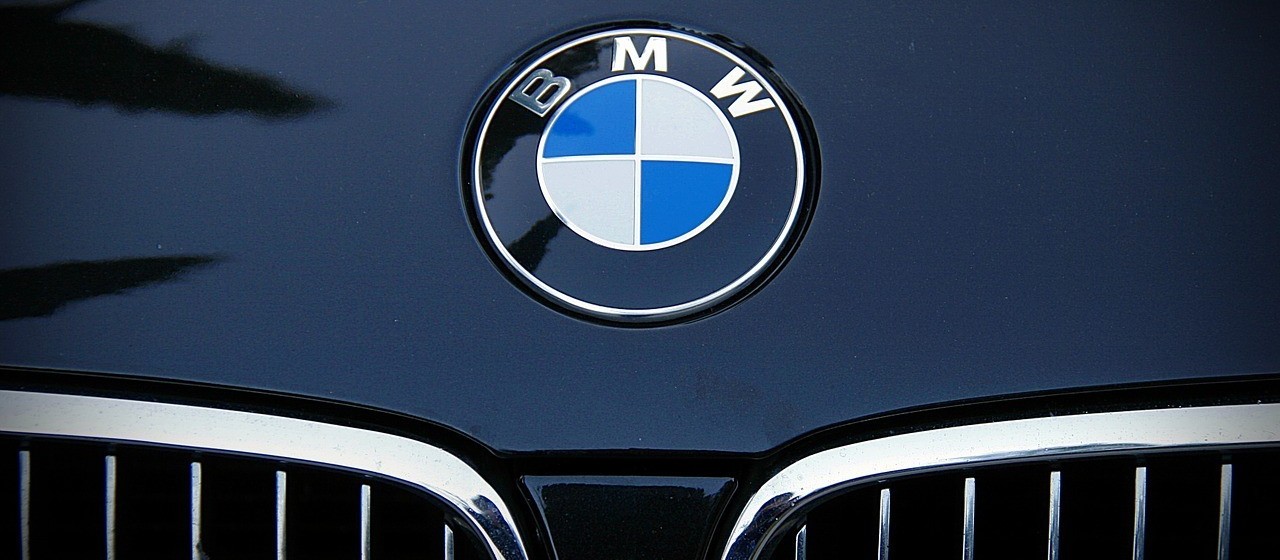 ‘Foi Jesus quem mandou’, diz homem que tentou furtar BMW em Maringá