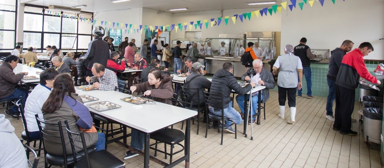 Restaurante Popular oferece almoço especial de Natal 