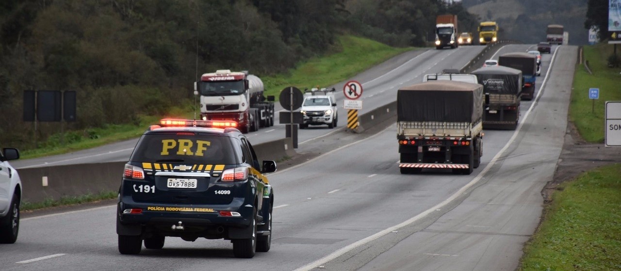 Fiscalização é redobrada nas rodovias por conta do feriadão