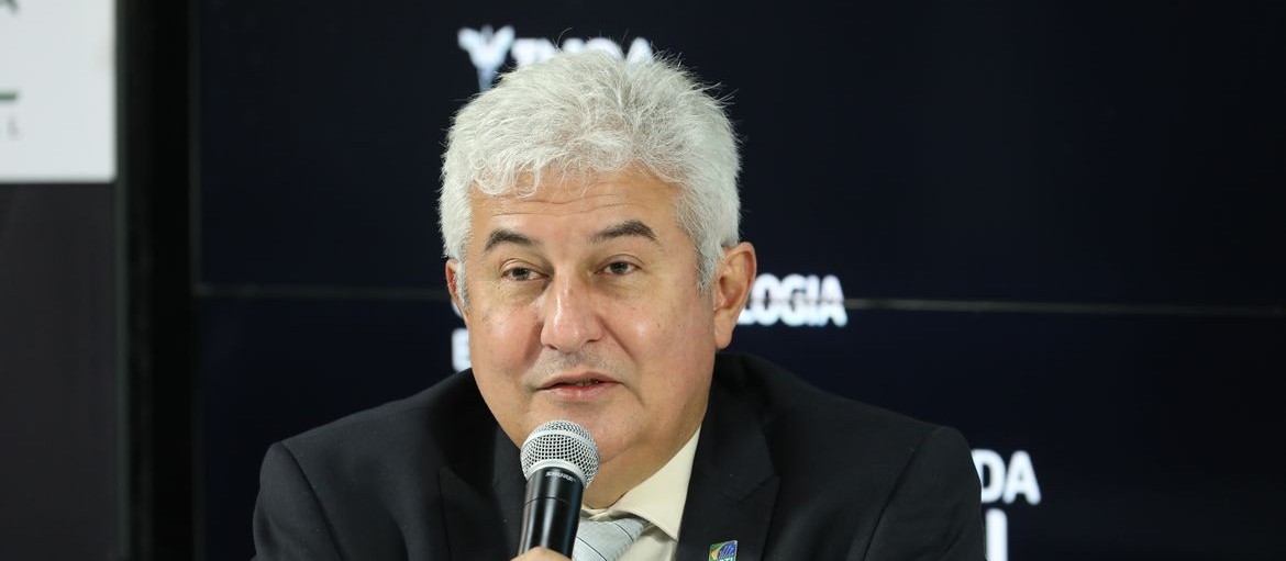 Ministro Marcos Pontes faz palestra na Semana Acadêmica da Feitep