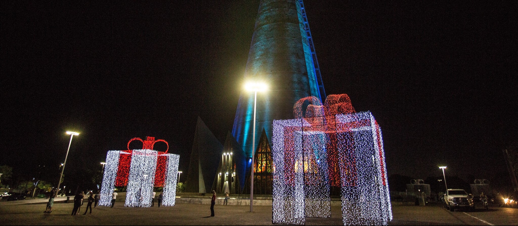 Ministério Público investiga gastos com iluminação de Natal em Maringá