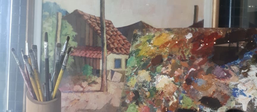 Itens avulsos compõem exposição no teatro Calil Haddad