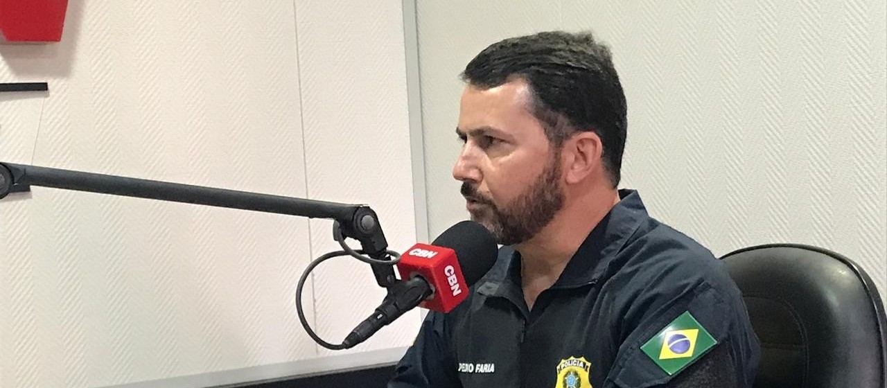 PRF intensifica fiscalização e alerta motoristas